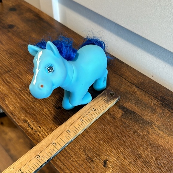 My Little Pony blue with blue hair flower on bottom - Picture 7 of 8